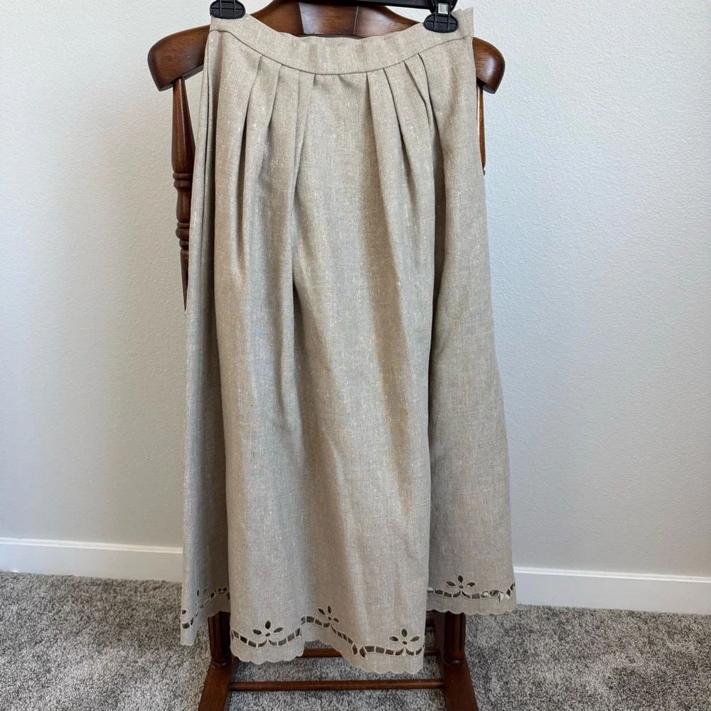 Oscar de la Renta Beige Midi Skirt - Elegant A-Line with Scalloped Hem - Picture 4 of 14